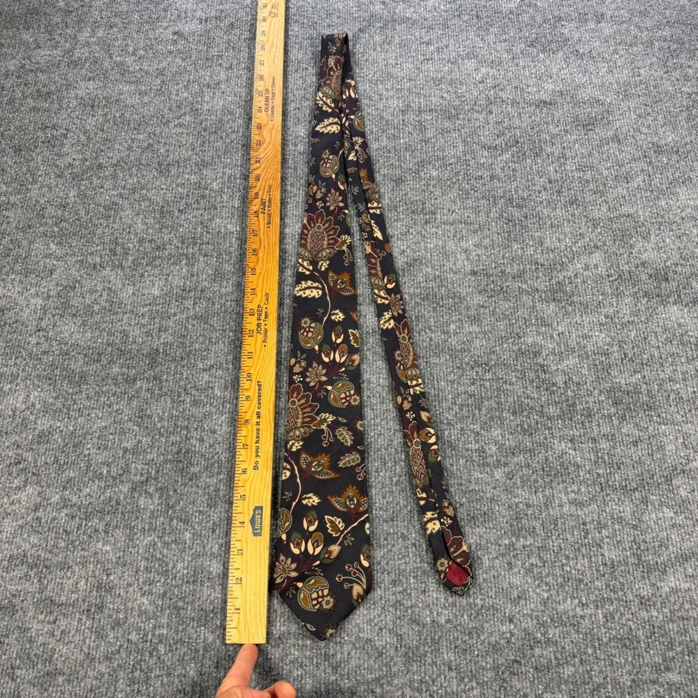 Preppy Silk Accents Mens 100% Silk Floral Paisley Necktie Burgundy Luxury
